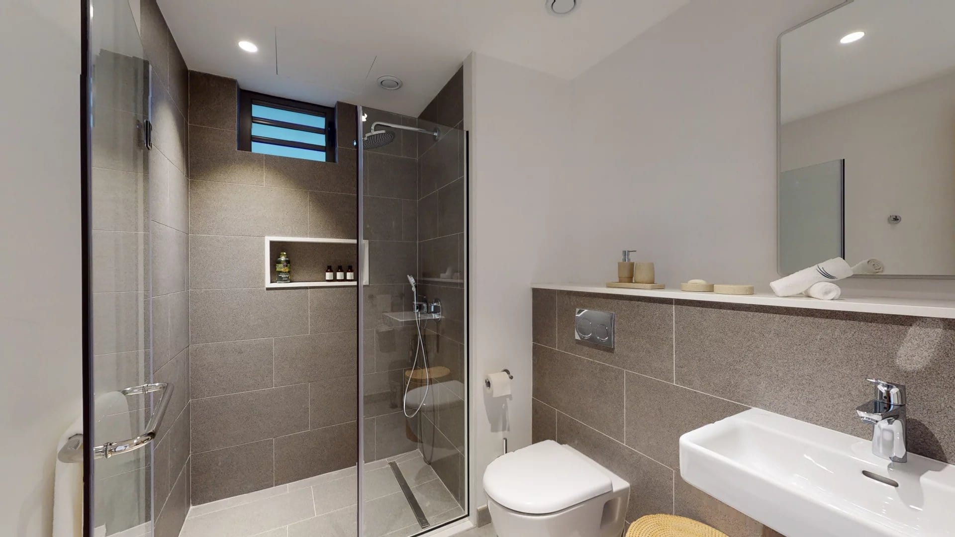 2-Bedroom PDS Apartment for Sale in Mont Choisy – Eligible for Foreign Buyers