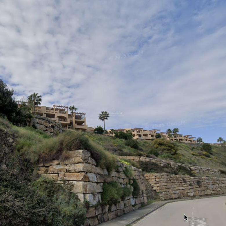 For Sale – Plot in Tierra Viva 1,233 sqm – Benahavis, Spain