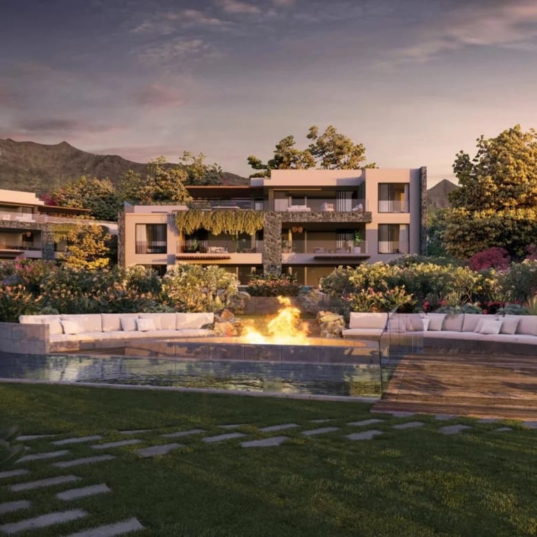 206 m² Three-Bedroom Apartment in Black River | Infinity by the Sea