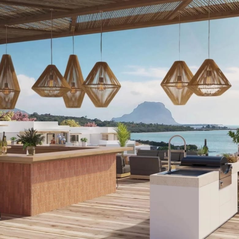 206 m² Three-Bedroom Apartment in Black River | Infinity by the Sea