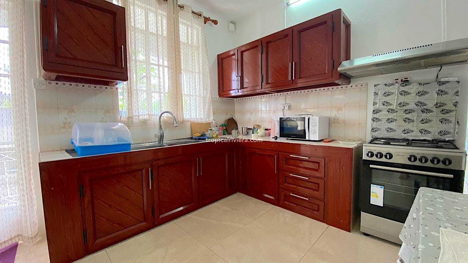 Rental – 2 Bedroom Fully Furnished Apartment – Belvedere, Flacq