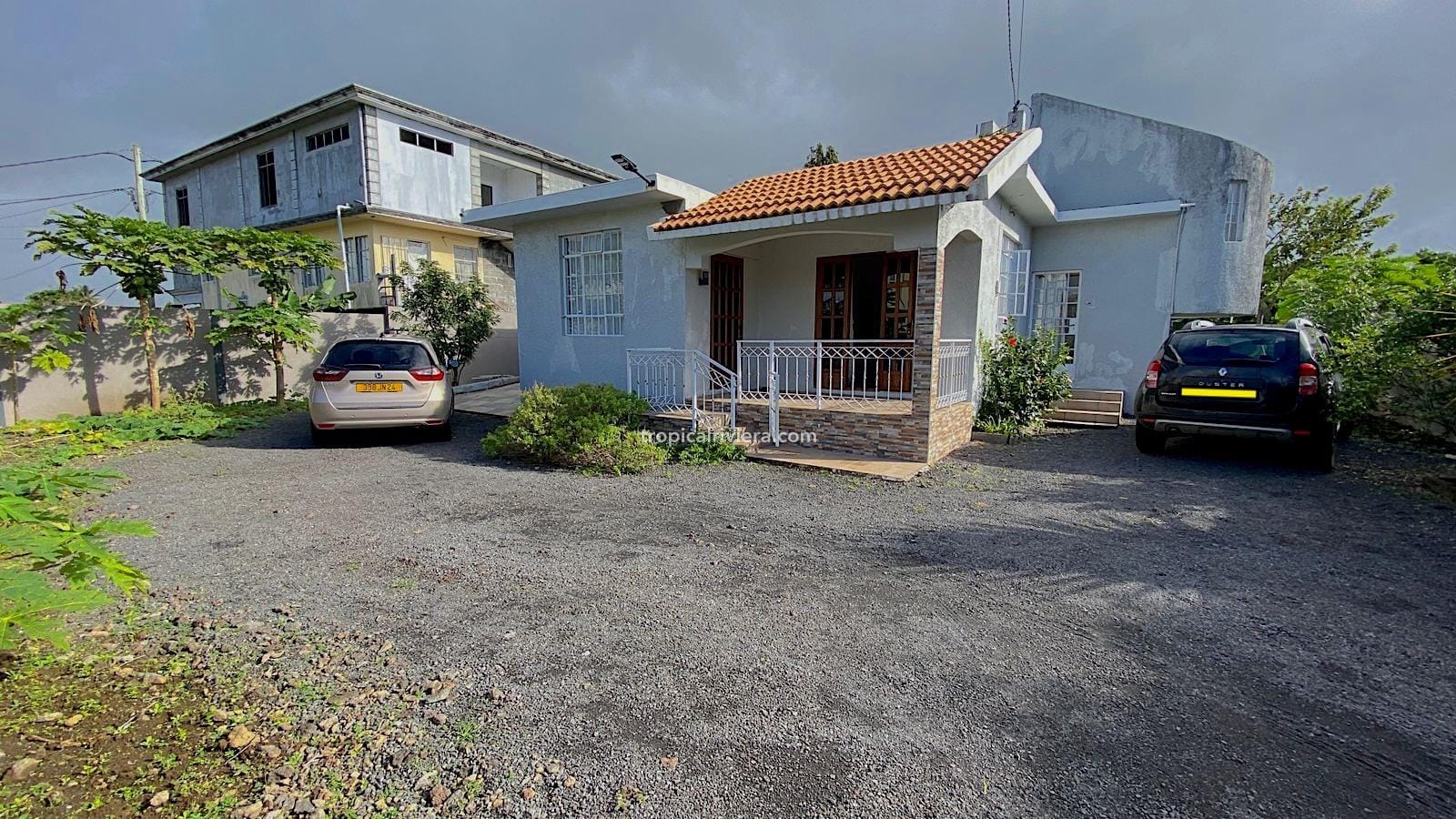 Rental – 2 Bedroom Fully Furnished Apartment – Belvedere, Flacq