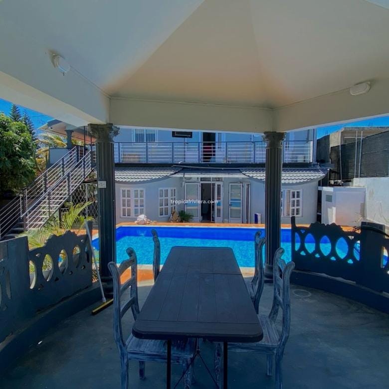 Rental – One Bedroom Furnished Apartment with shared pool – Calodyne