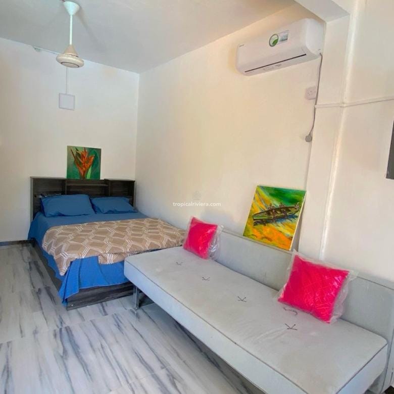 Rental – One Bedroom Furnished Apartment with shared pool – Calodyne