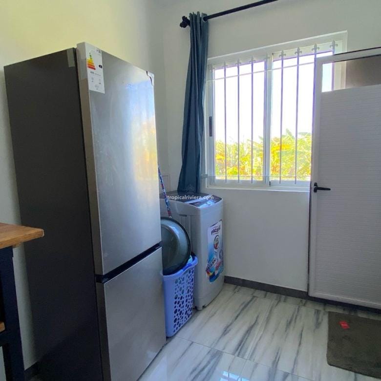 Rental – One Bedroom Furnished Apartment with shared pool – Calodyne