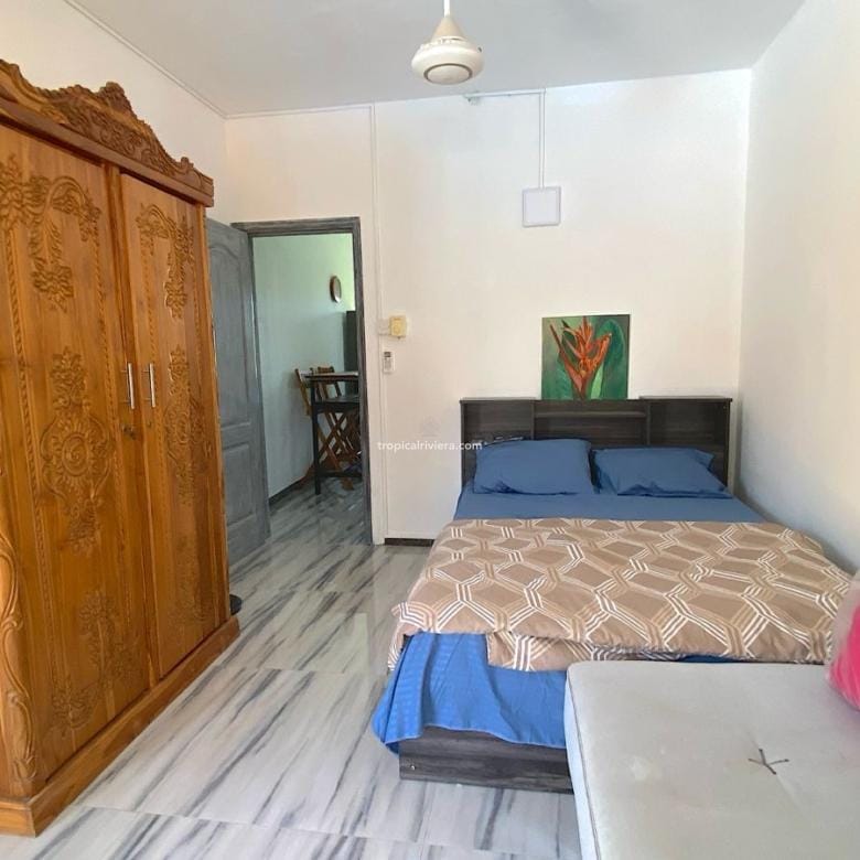 Rental – One Bedroom Furnished Apartment with shared pool – Calodyne