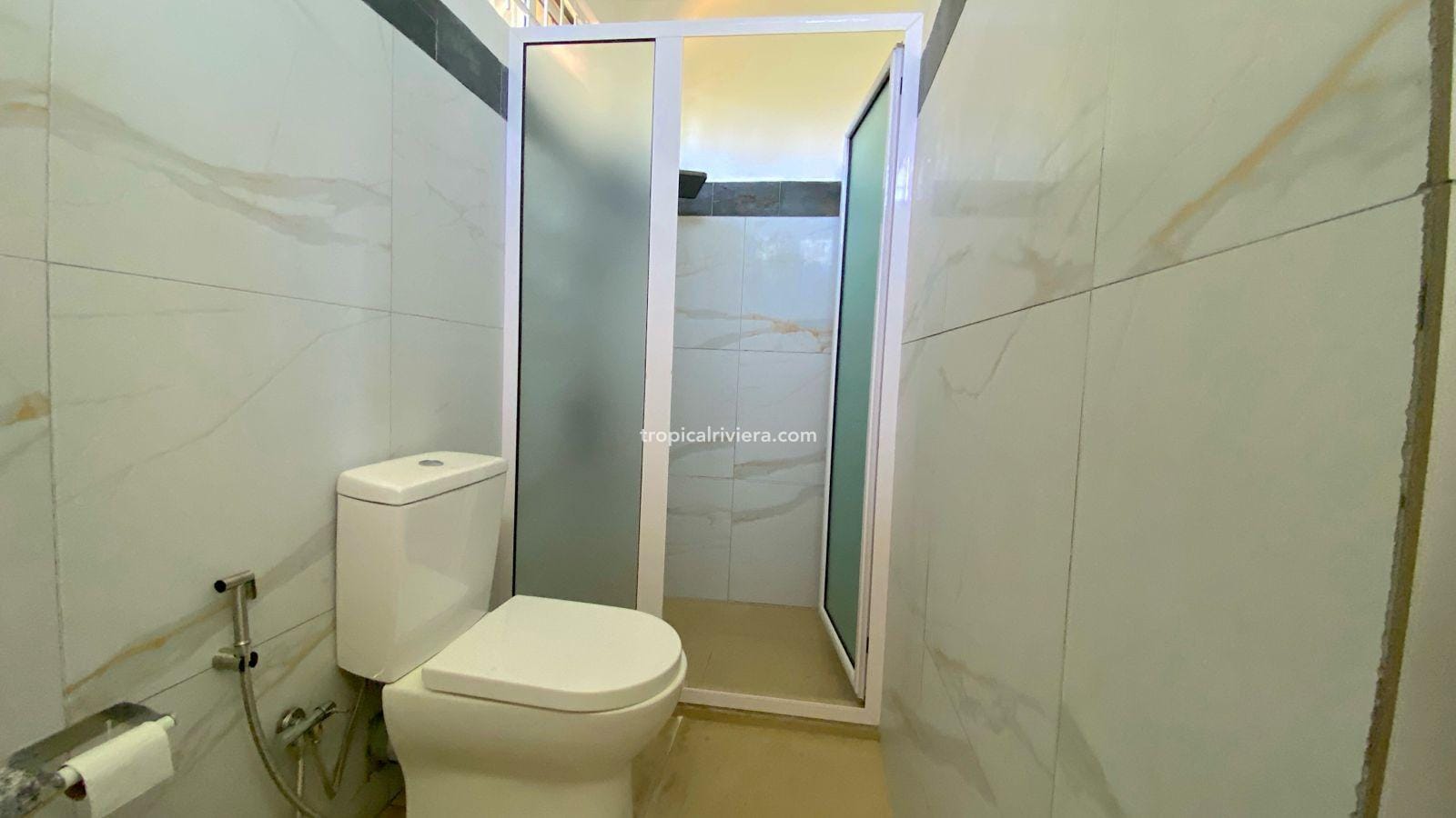 Rental – One Bedroom Furnished Apartment with shared pool – Calodyne