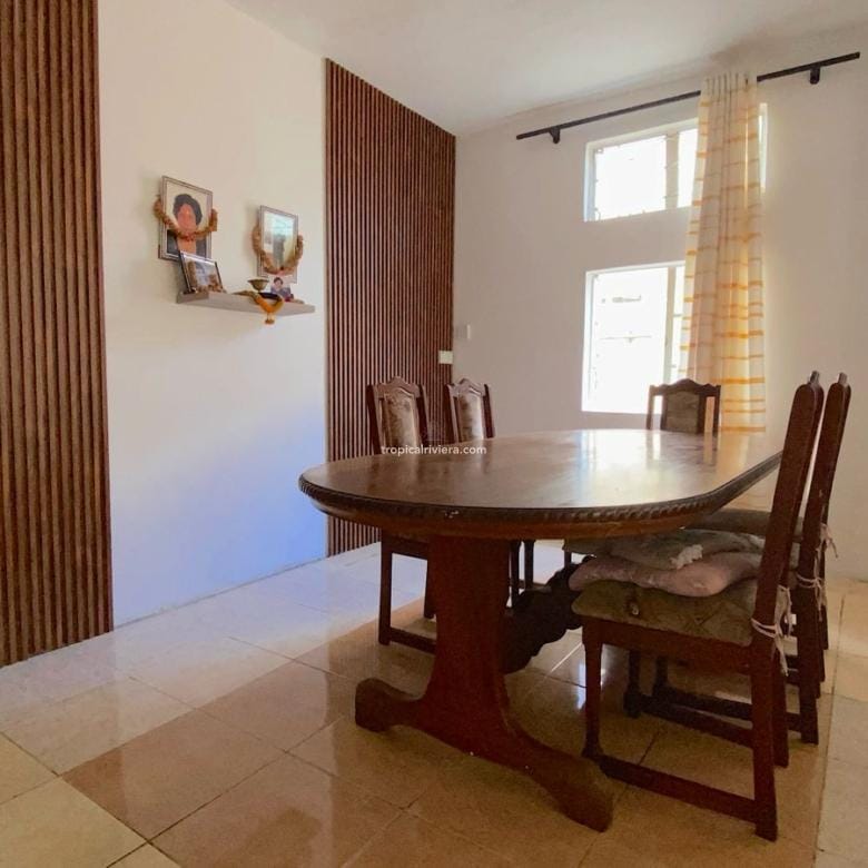For Sale – 6 Bedroom House Semi Furnished – Goodlands