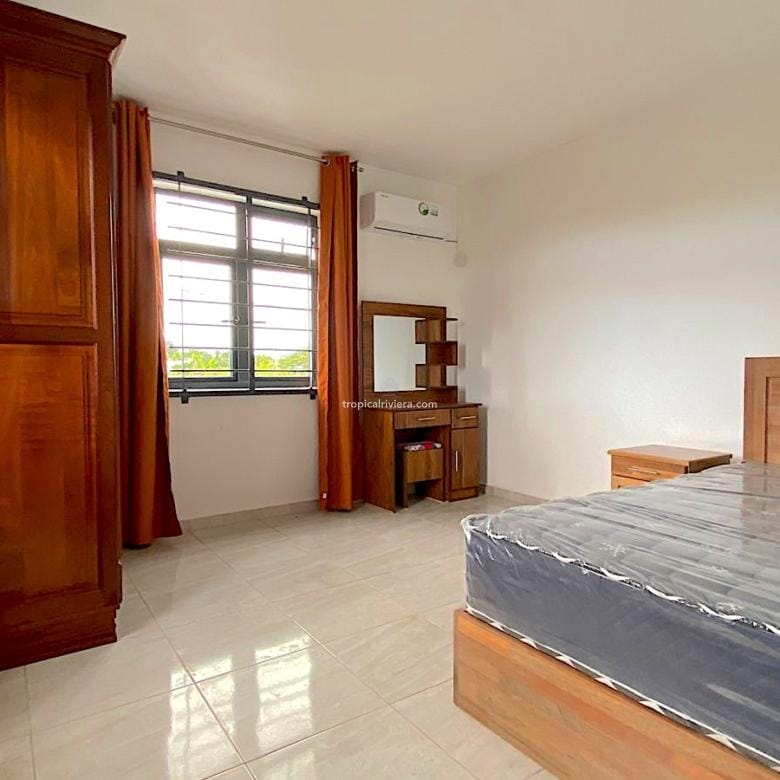 Rental – 4 Bedroom ( 2 ensuite ) Fully Furnished House/Villa – Centre de Flacq