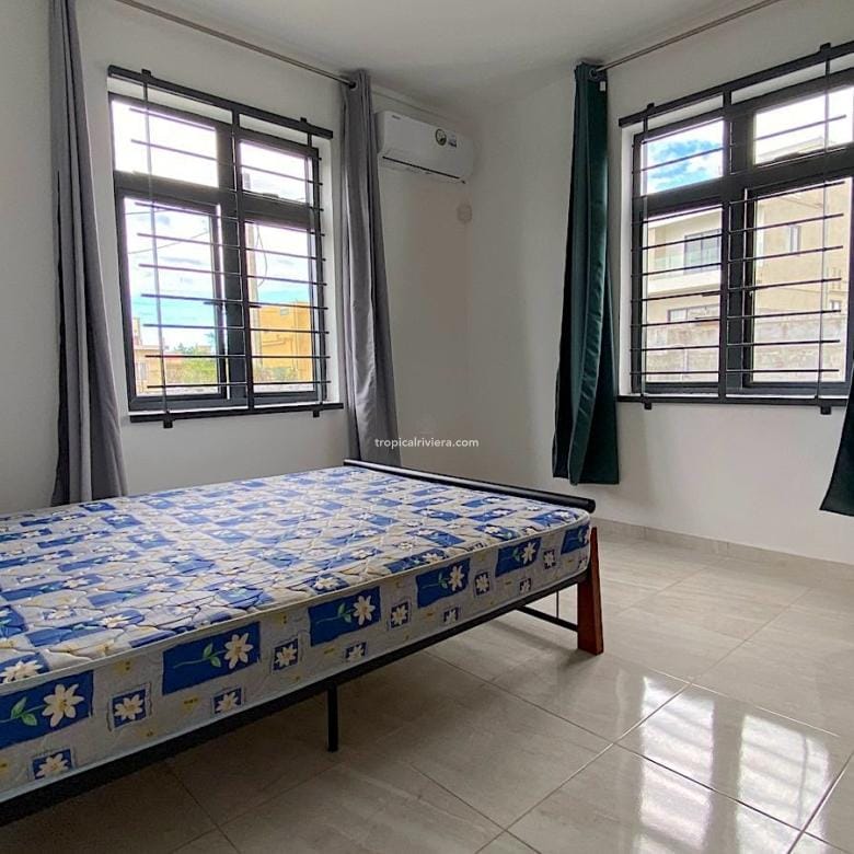Rental – 4 Bedroom ( 2 ensuite ) Fully Furnished House/Villa – Centre de Flacq