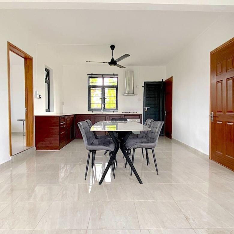 Rental – 4 Bedroom ( 2 ensuite ) Fully Furnished House/Villa – Centre de Flacq