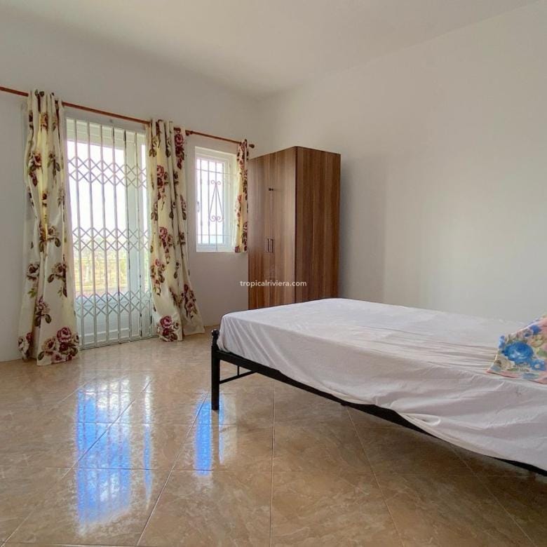 For Sale – 6 Bedroom unfurnished villa ( 3 Ensuite ) 320 m² – Mont Choisy
