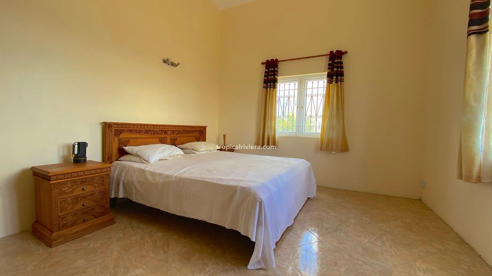 For Sale – 6 Bedroom unfurnished villa ( 3 Ensuite ) 320 m² – Mont Choisy