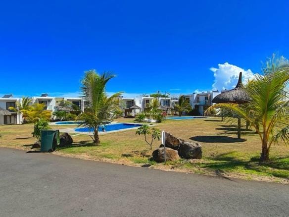 Rental – Two Bedroom Fully Furnished Duplex in a Gated Residence – Melville, Grand Gaube