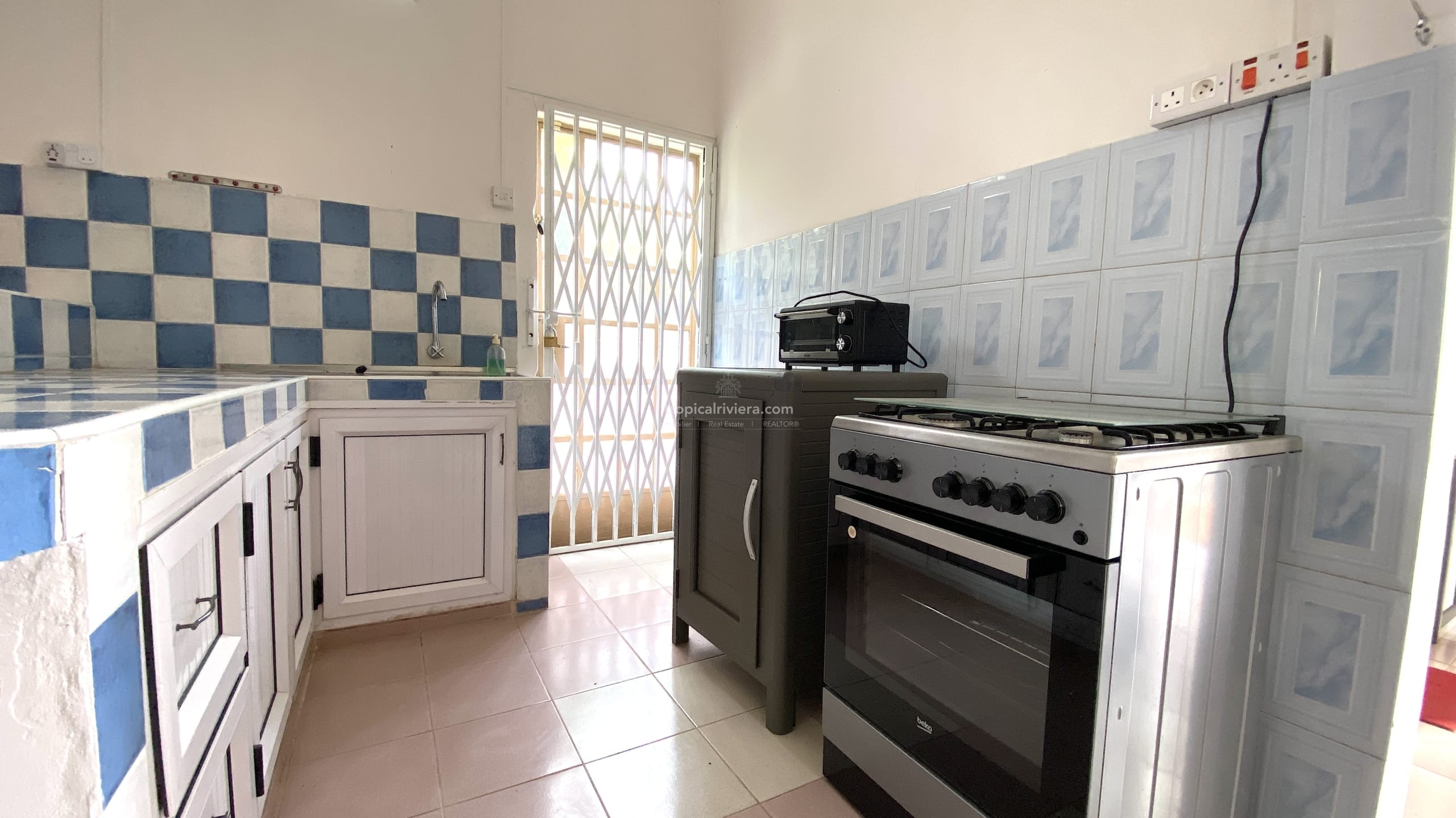 Rental – Three Bedroom Fully Furnished House / Villa – Pereybere