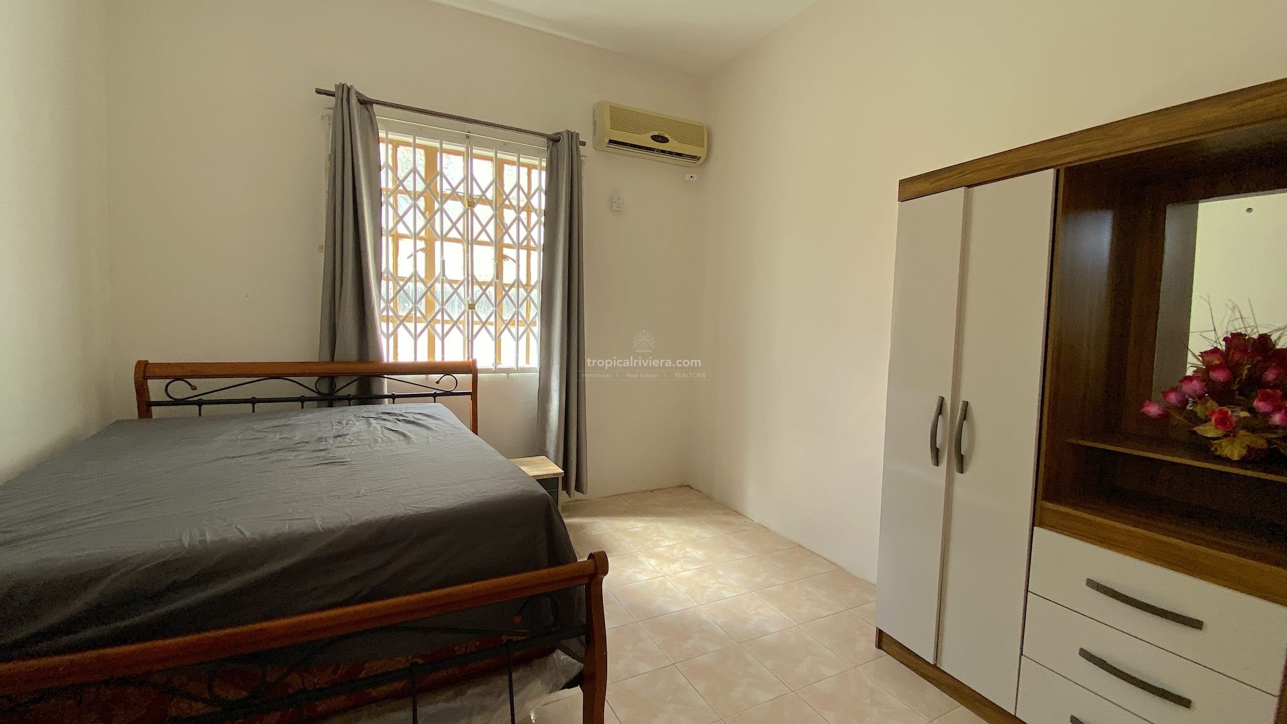 Rental – Three Bedroom Fully Furnished House / Villa – Pereybere