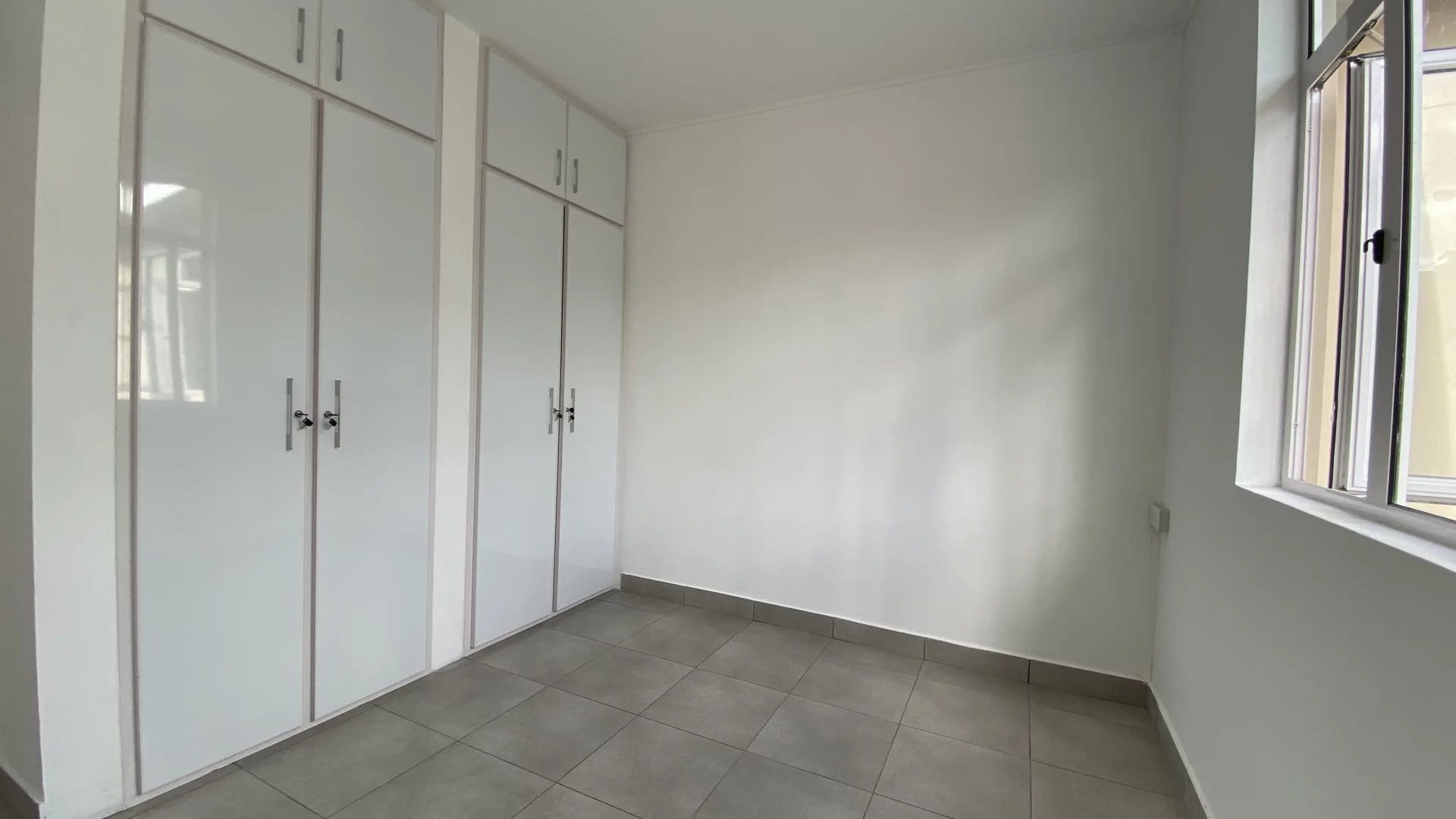 Rental – 6 Bedroom Dormitory/Hostel 250 m2 – Boulet Rouge, Central Flacq