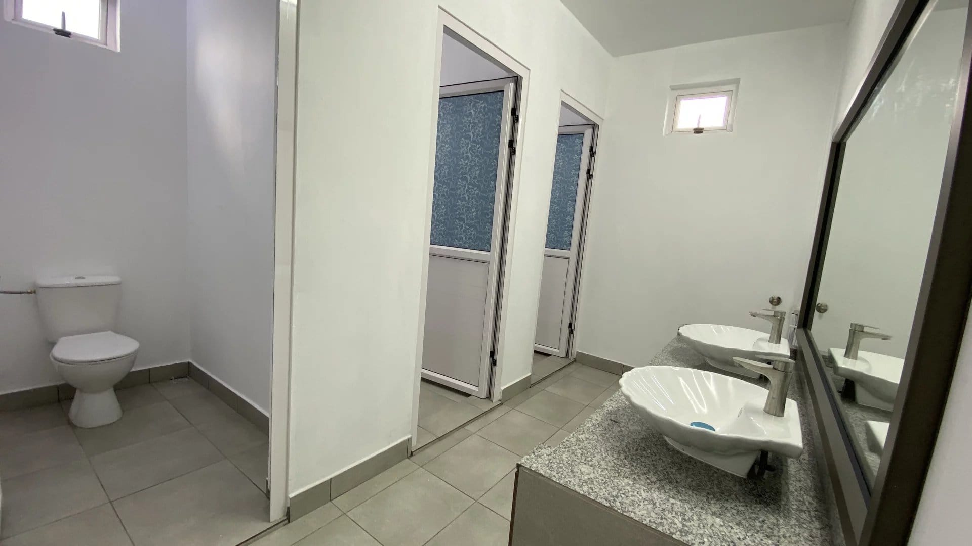 Rental – 6 Bedroom Dormitory/Hostel 250 m2 – Boulet Rouge, Central Flacq