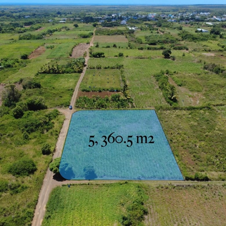 For Sale – Agricultural land 5,360.5 m2 – Riviere du Rempart