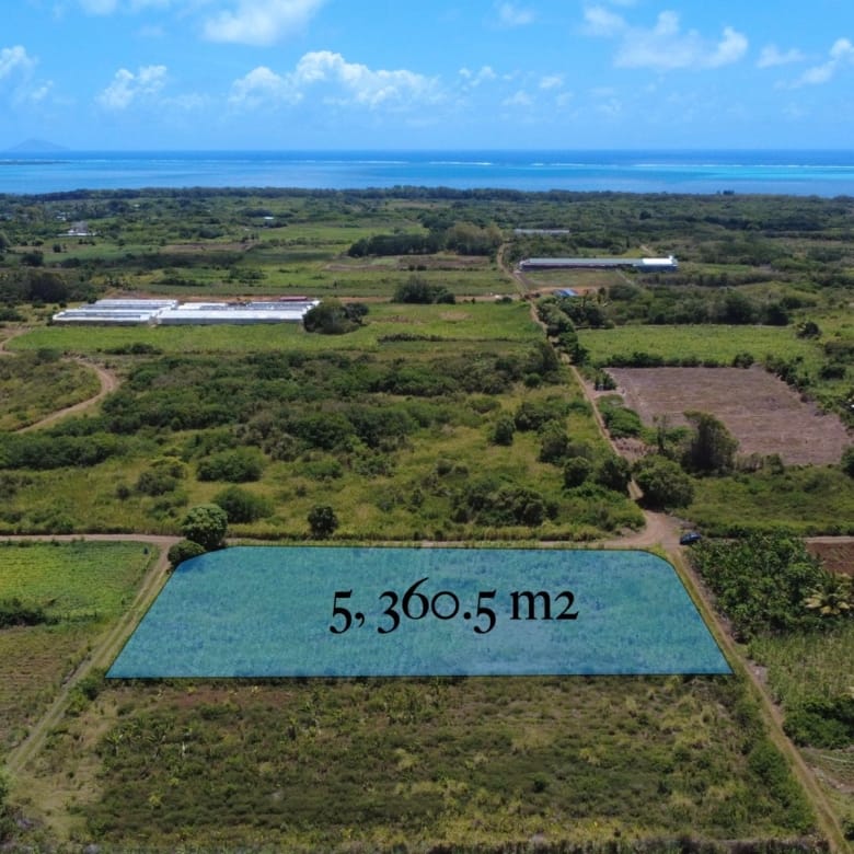 For Sale – Agricultural land 5,360.5 m2 – Riviere du Rempart