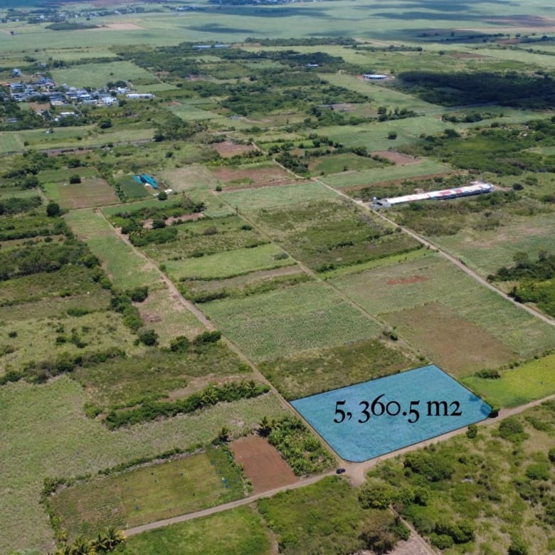 For Sale – Agricultural land 5,360.5 m2 – Riviere du Rempart