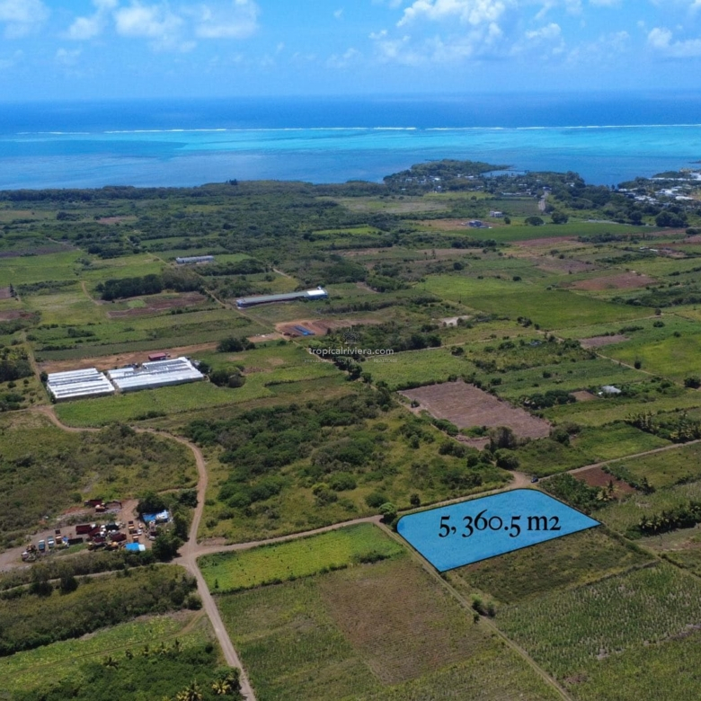 For Sale – Agricultural land 5,360.5 m2 – Riviere du Rempart
