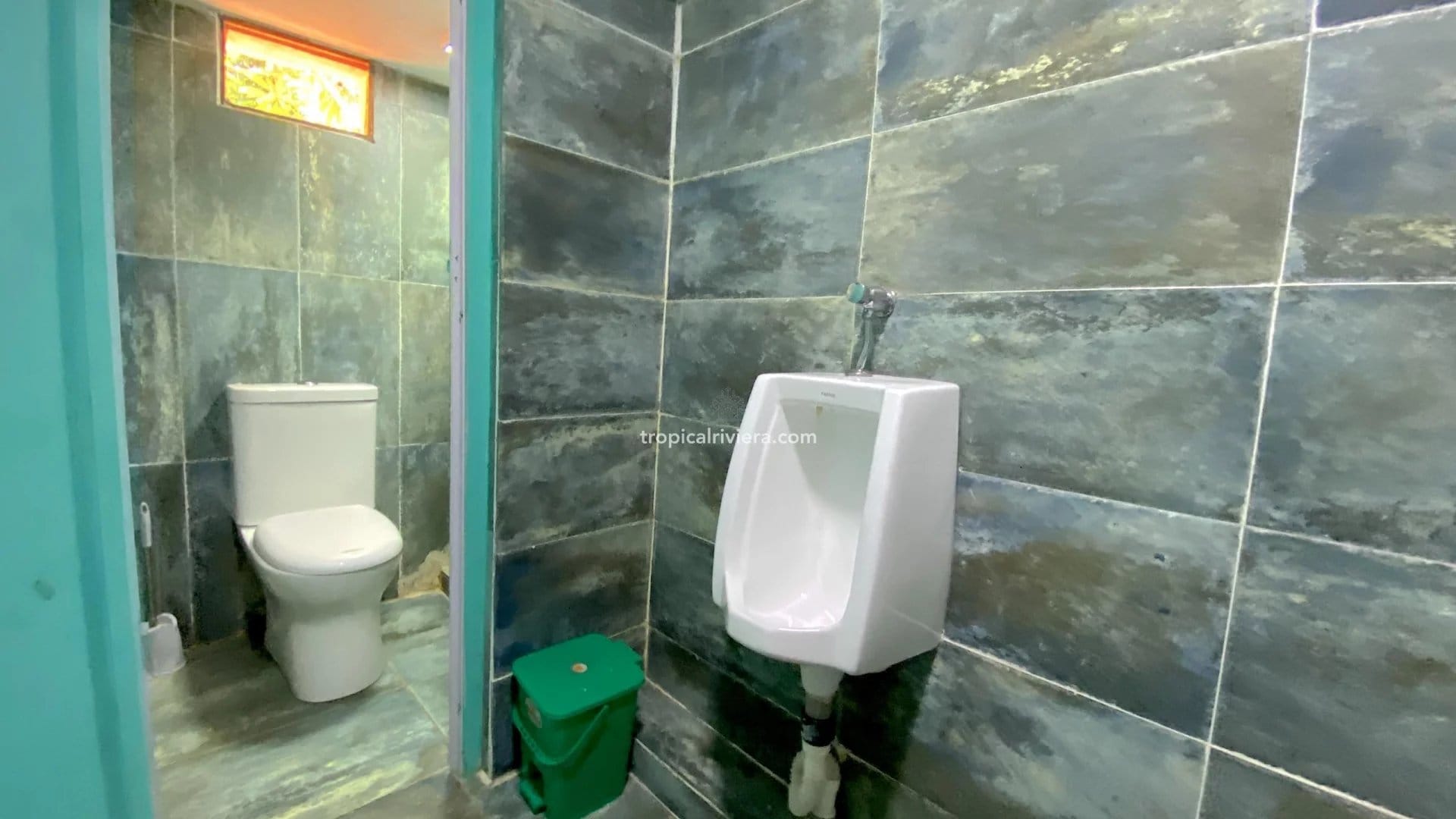 Turnkey Bar restaurant for sale in Calodyne with Alchohol Permit