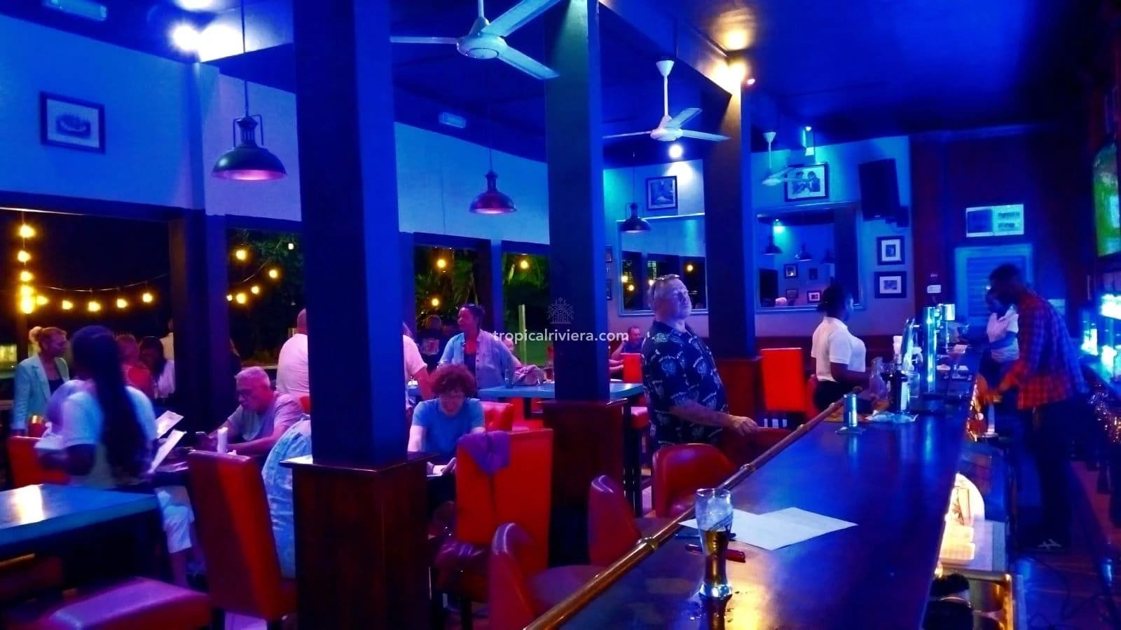 Turnkey Bar restaurant for sale in Calodyne with Alchohol Permit