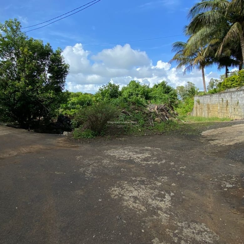 For Sale – Agricultural Land 6451.60 m2 – Clemencia, Bel Air Riviere Seche