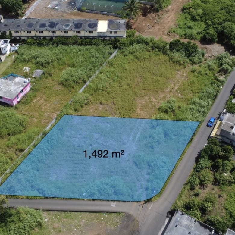 Residential Land for Sale in Vacoas – 1,492 m² Plot on Abattoir Road
