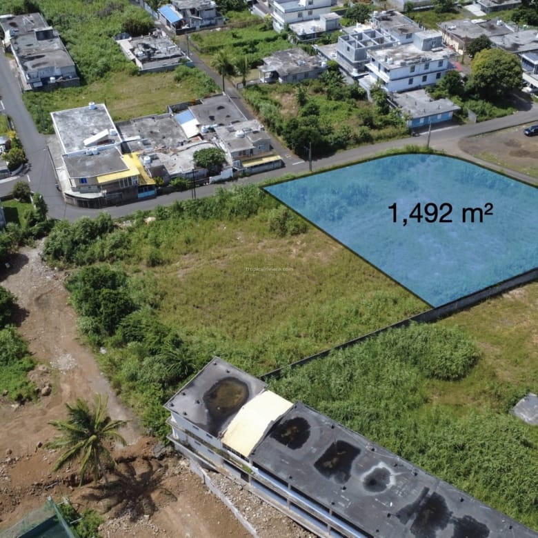 Residential Land for Sale in Vacoas – 1,492 m² Plot on Abattoir Road