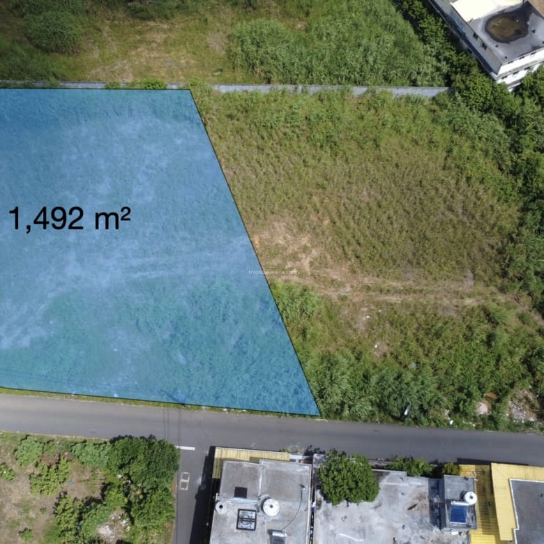 Residential Land for Sale in Vacoas – 1,492 m² Plot on Abattoir Road