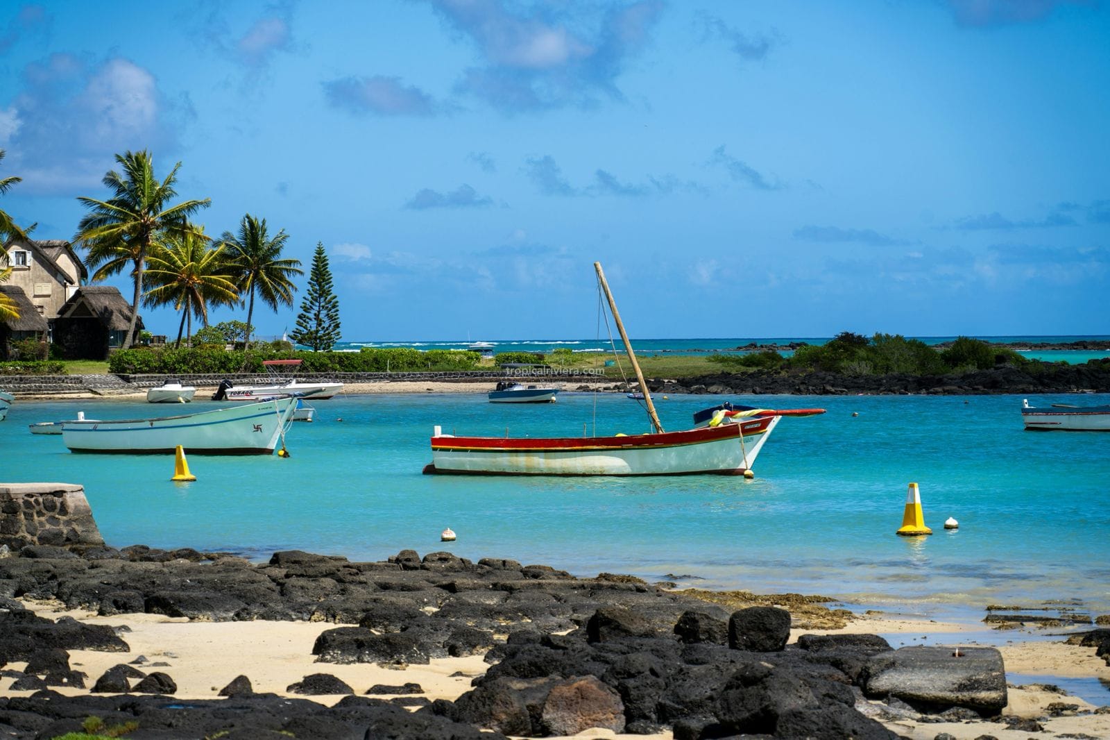 Should you sell or rent your property in Mauritius