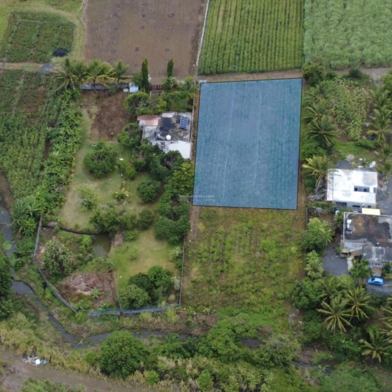 Terrain résidentiel à vendre à Hermitage, Flacq – 1 857 m²
