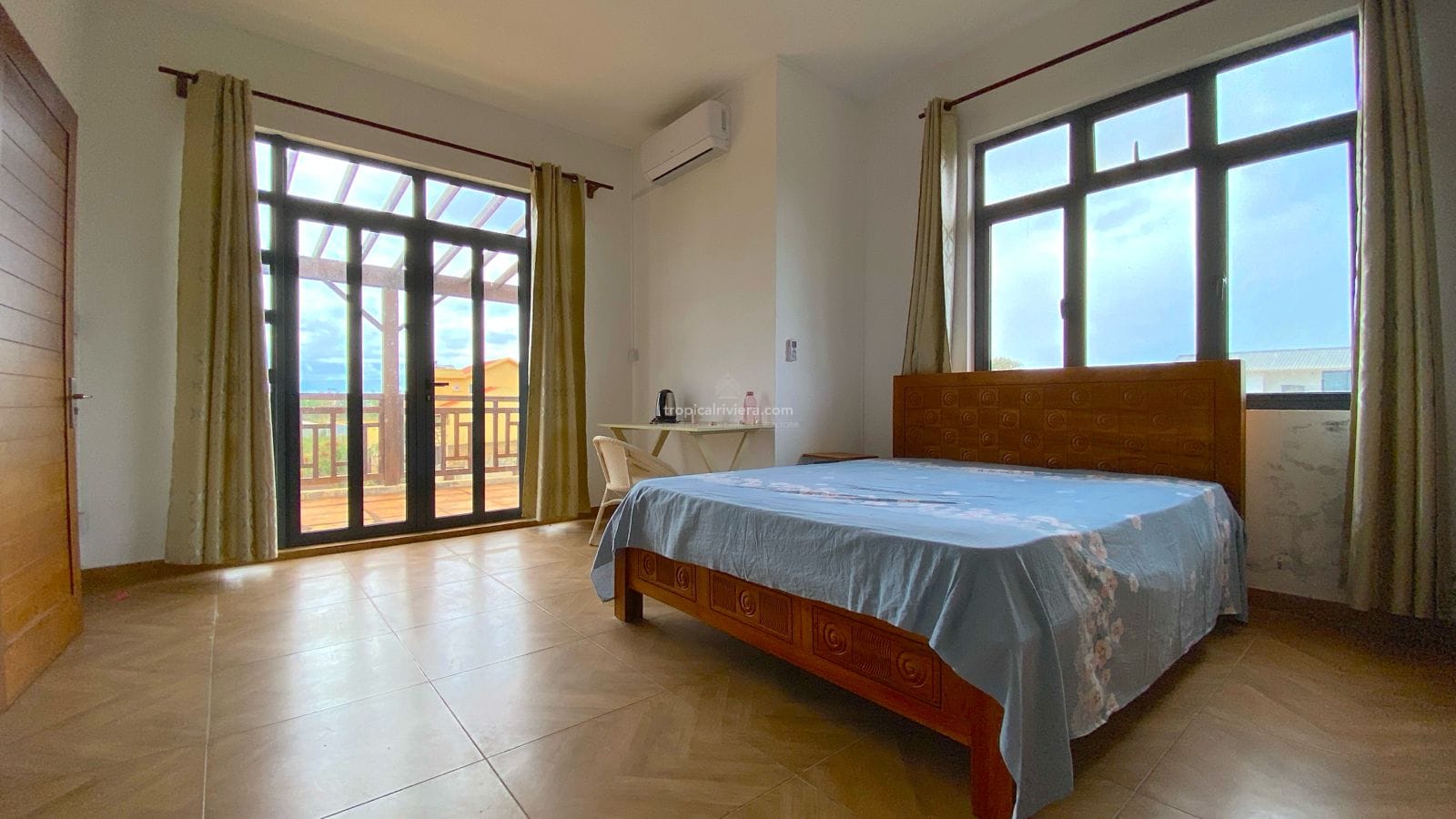 4-Bedroom Furnished Villa with Large Private Pool for Rent – Pointe aux Piments | Secure Gated Residence