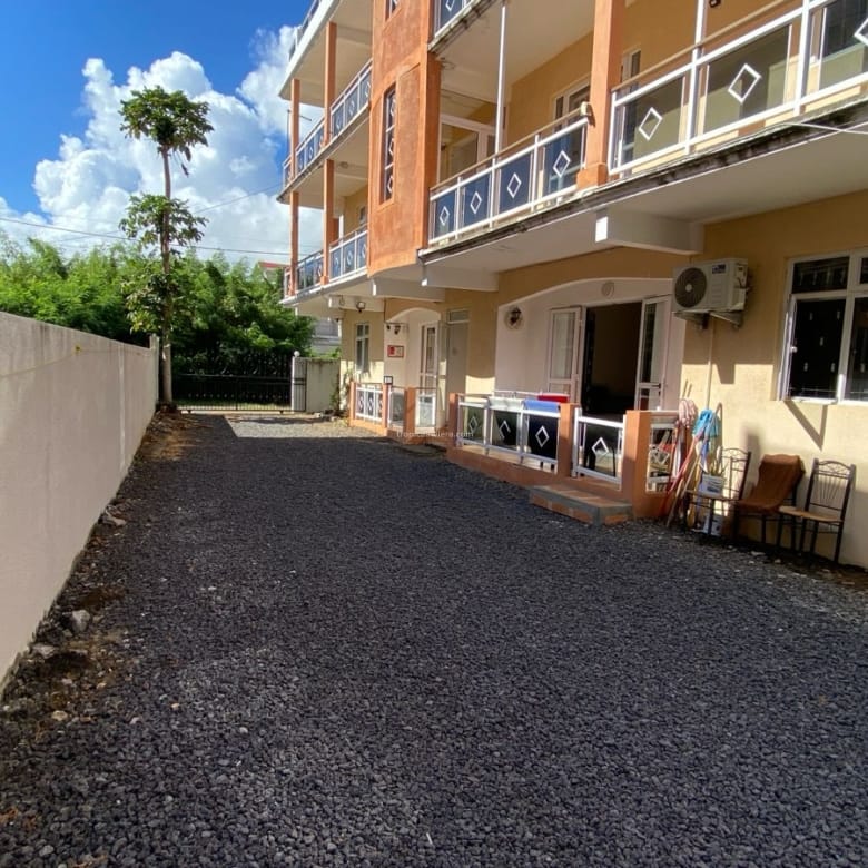 Rental – 3 Bedroom Furnished and Air Conditioned Apartment – Pereybere Mauritius