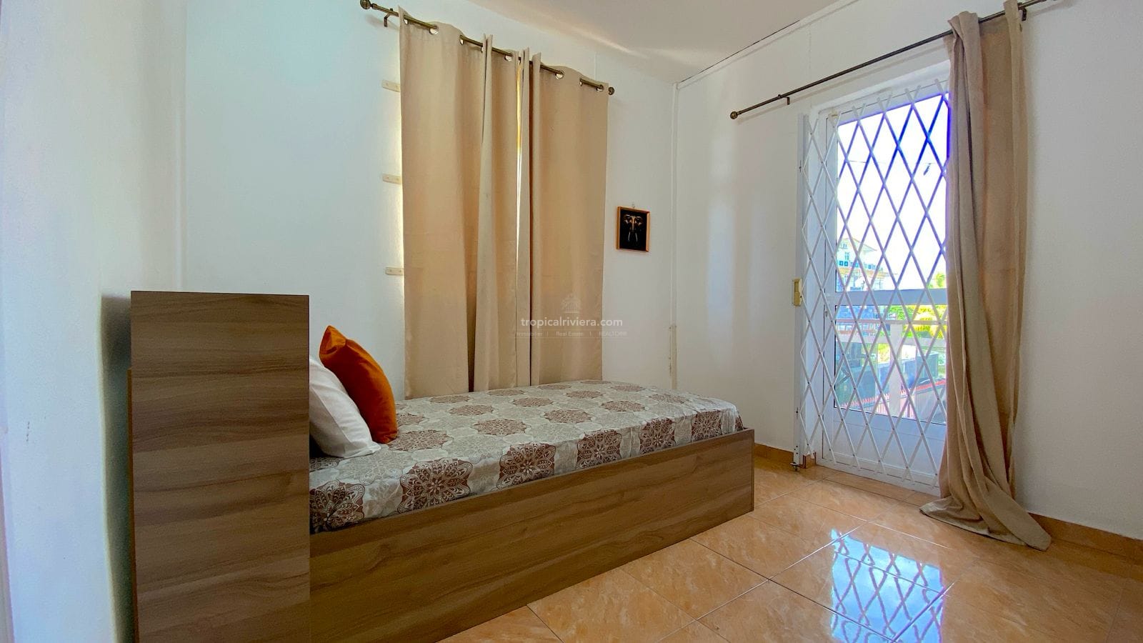 Rental – 3 Bedroom Furnished and Air Conditioned Apartment – Pereybere Mauritius