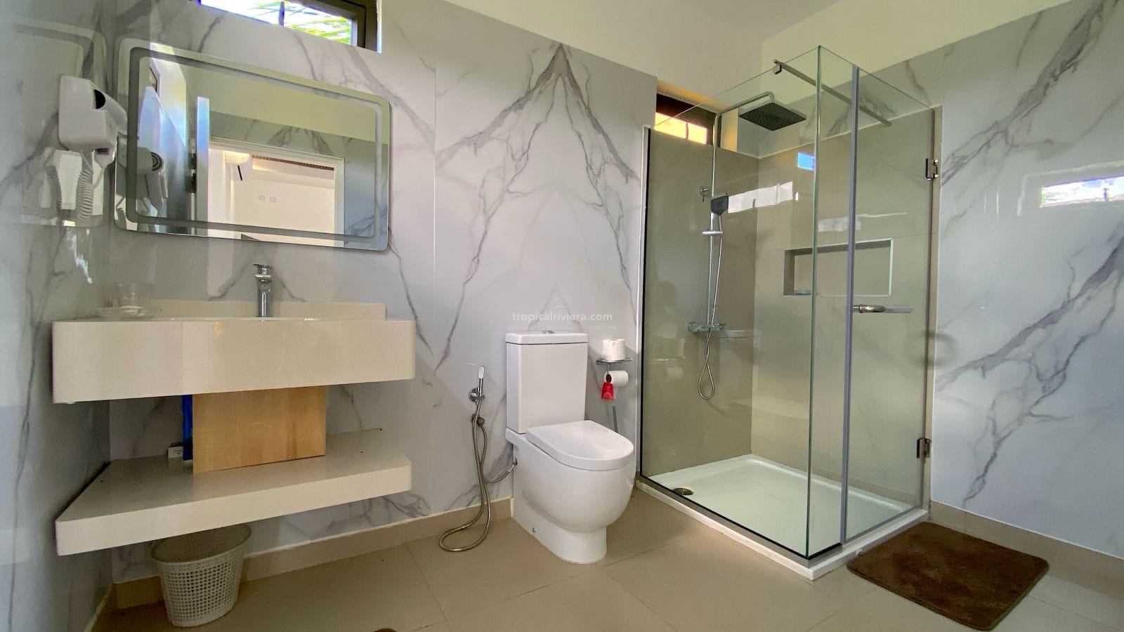 Rental – Fully Funished Villa with Private Pool in a Gated Community- Belle Mare