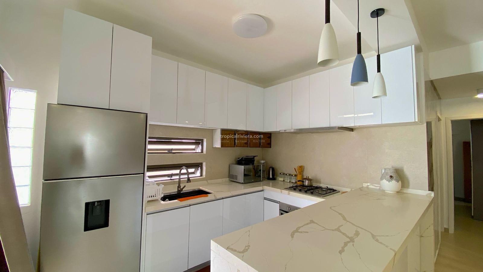 Rental – Fully Funished Villa with Private Pool in a Gated Community- Belle Mare