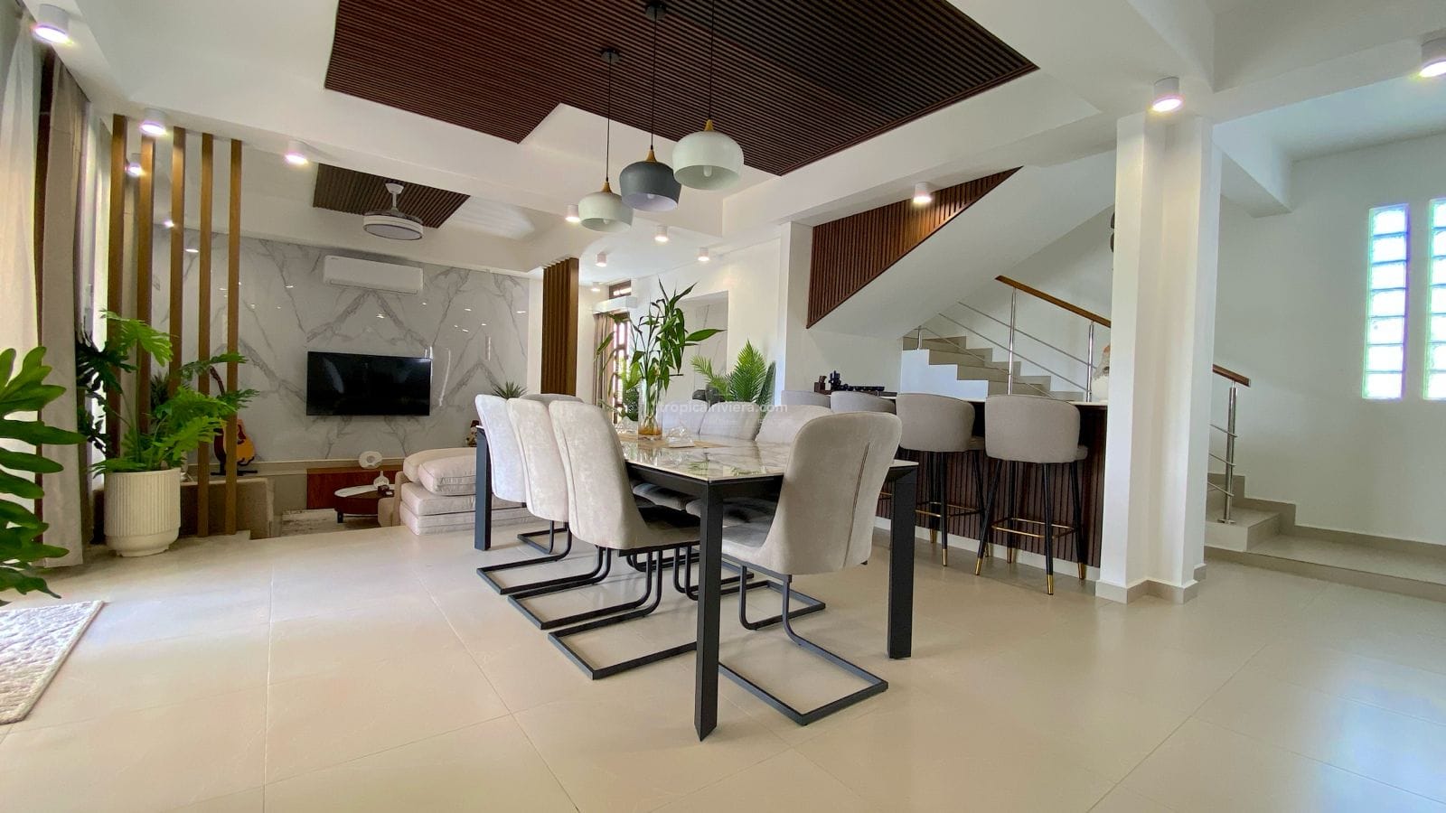 Rental – Fully Funished Villa with Private Pool in a Gated Community- Belle Mare