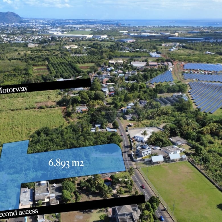 Terrain commercial à vendre à Arsenal, à Maurice – 6 893 m² sur la route principale