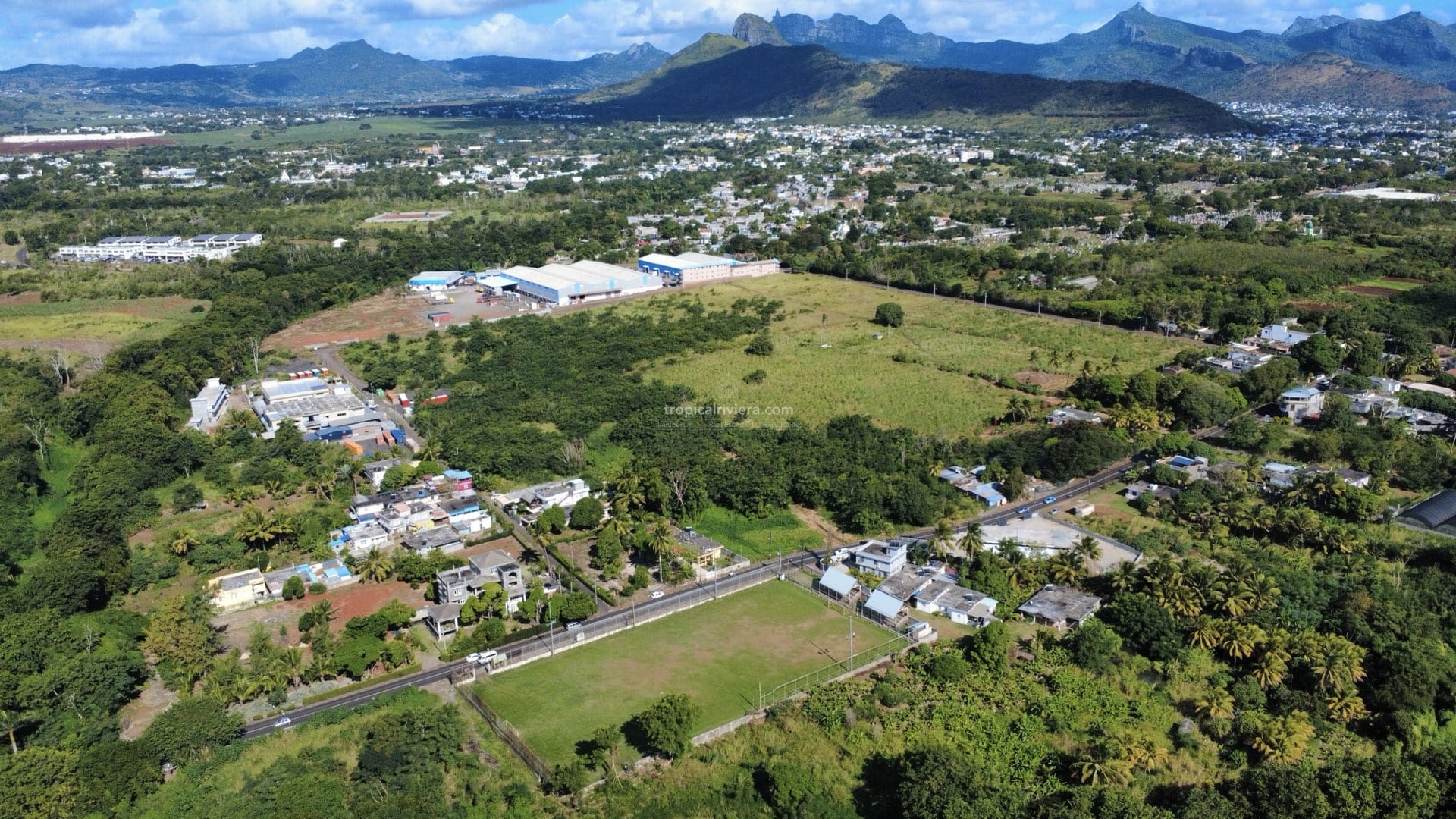 Terrain commercial à vendre à Arsenal, à Maurice – 6 893 m² sur la route principale