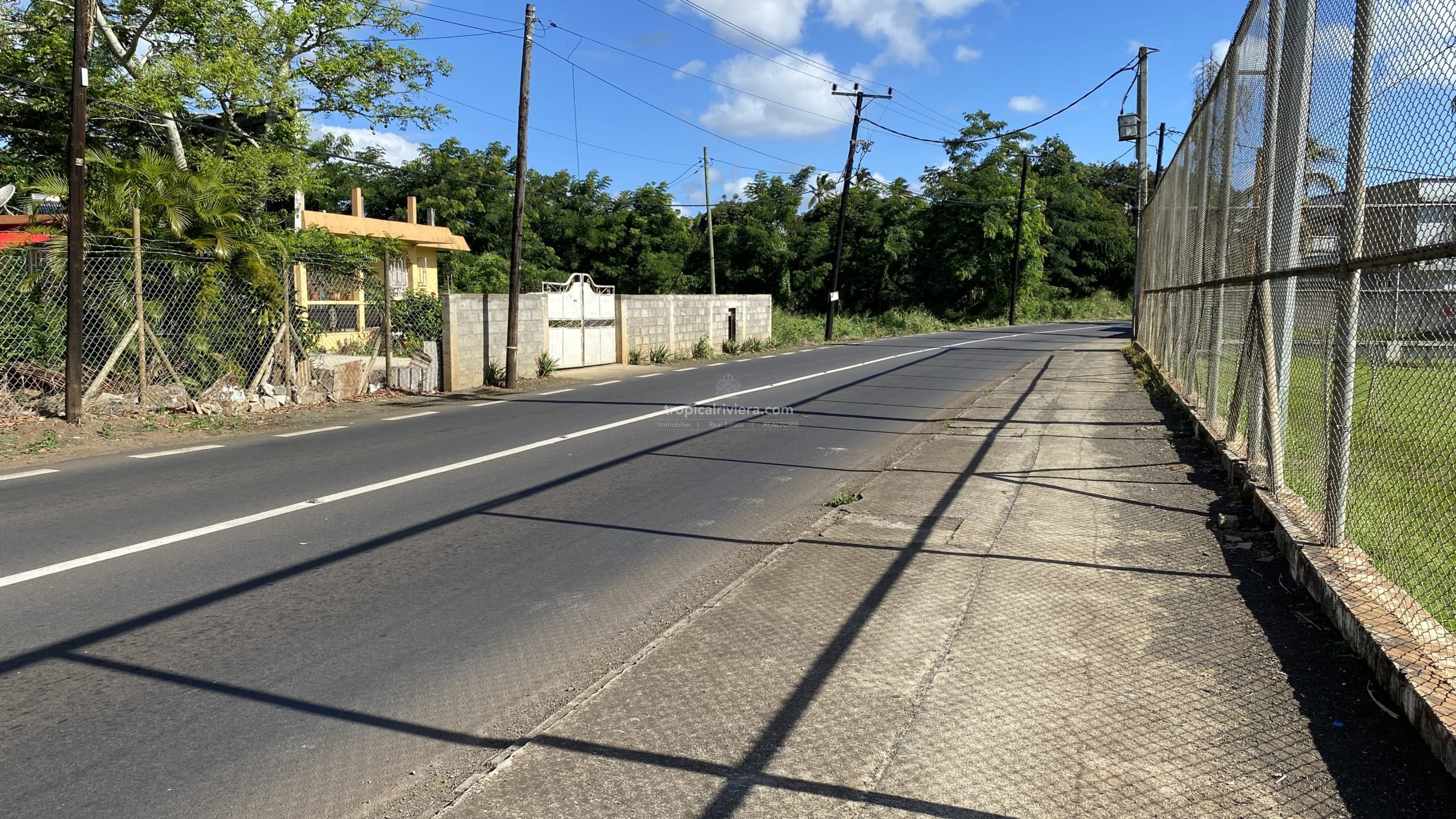 Terrain commercial à vendre à Arsenal, à Maurice – 6 893 m² sur la route principale