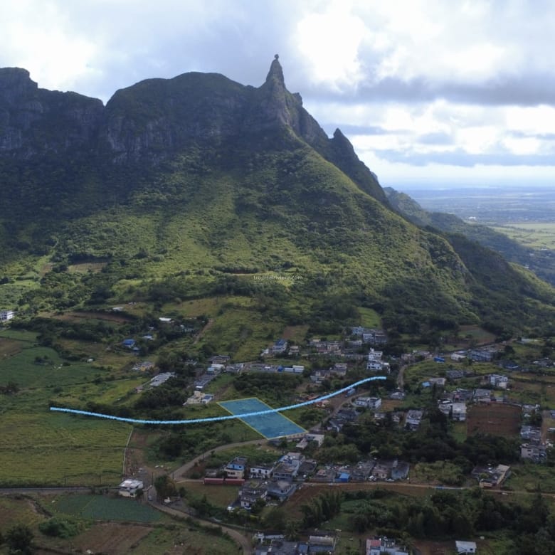 Land for Sale – 1,899.39 m² – La Laura Malenga, St Pierre
