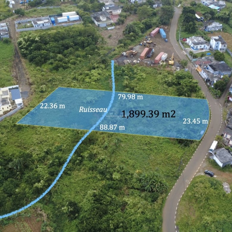 Land for Sale – 1,899.39 m² – La Laura Malenga, St Pierre