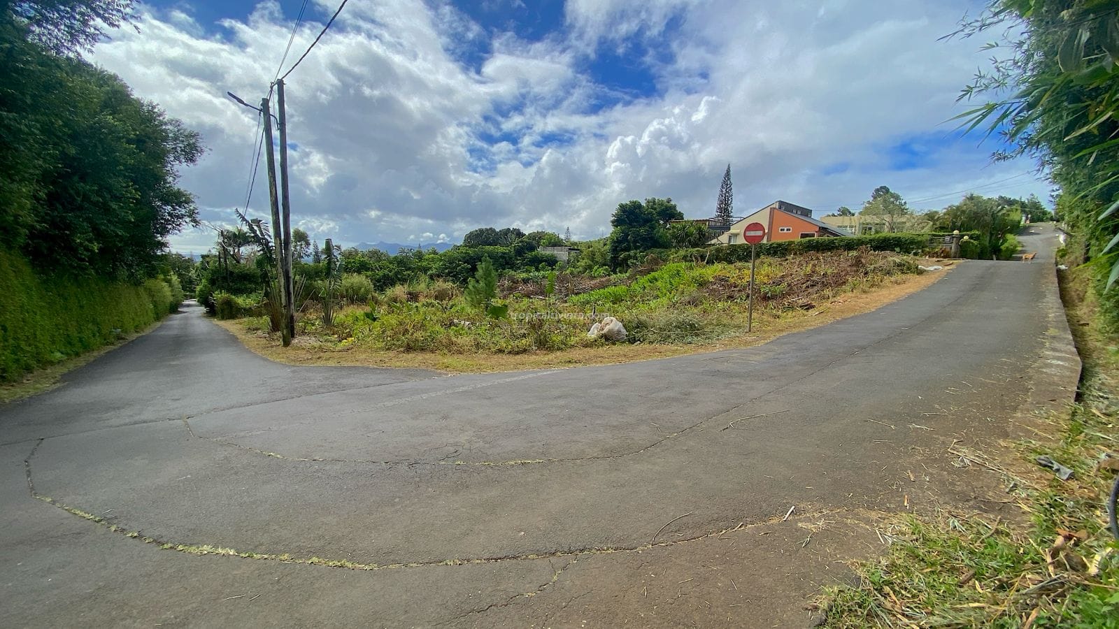 Residential Land for Sale – 1,900 m² (500 Toises) with Mountain & Ocean Views | Floreal, Curepipe
