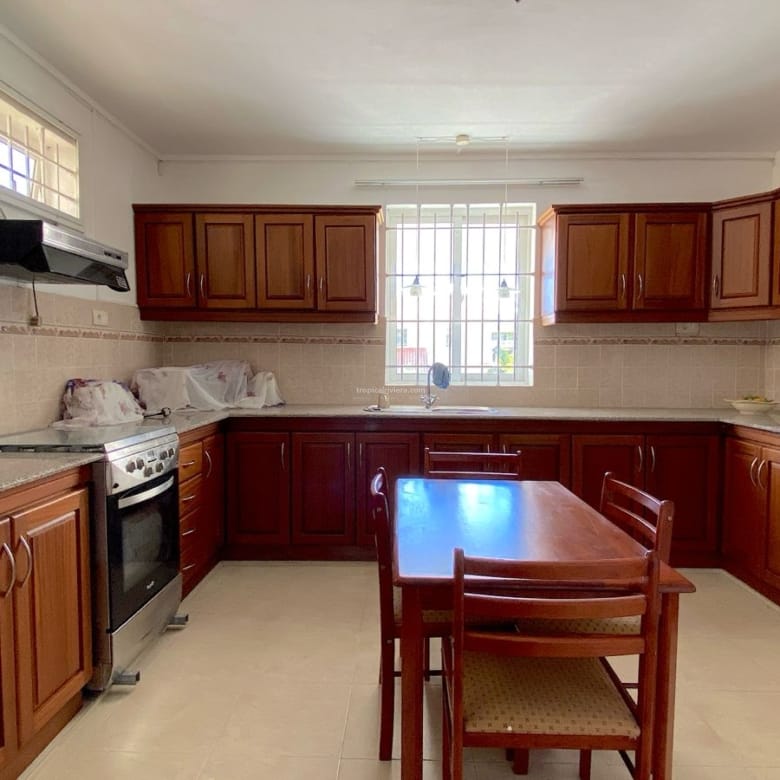 À vendre – Villa meublée de 6 chambres, 480 m² – Flic-en-Flac, Île Maurice