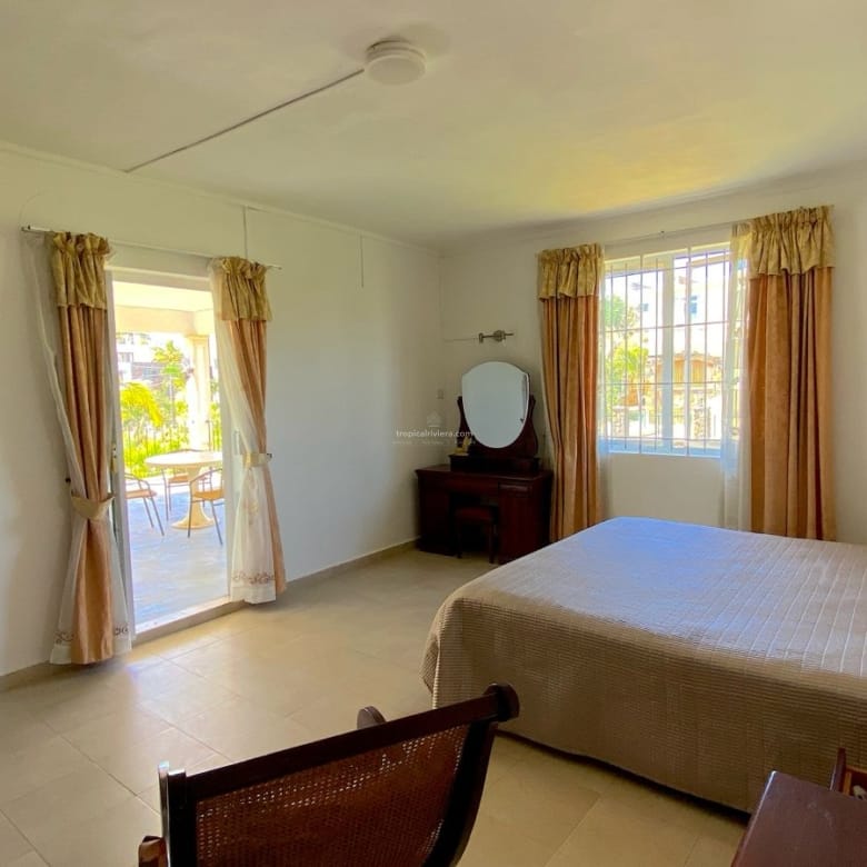 À vendre – Villa meublée de 6 chambres, 480 m² – Flic-en-Flac, Île Maurice