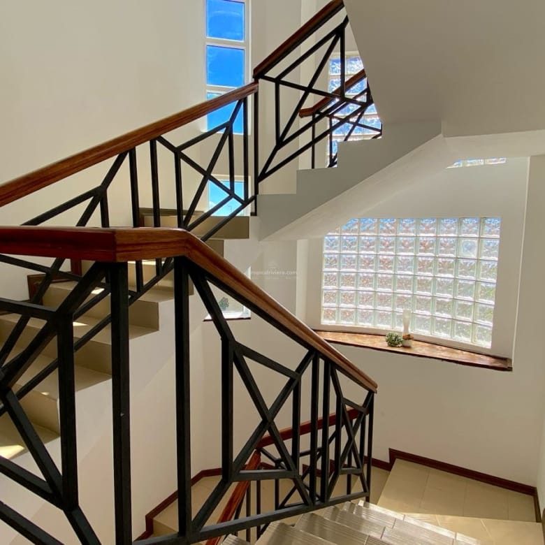 À vendre – Villa meublée de 6 chambres, 480 m² – Flic-en-Flac, Île Maurice
