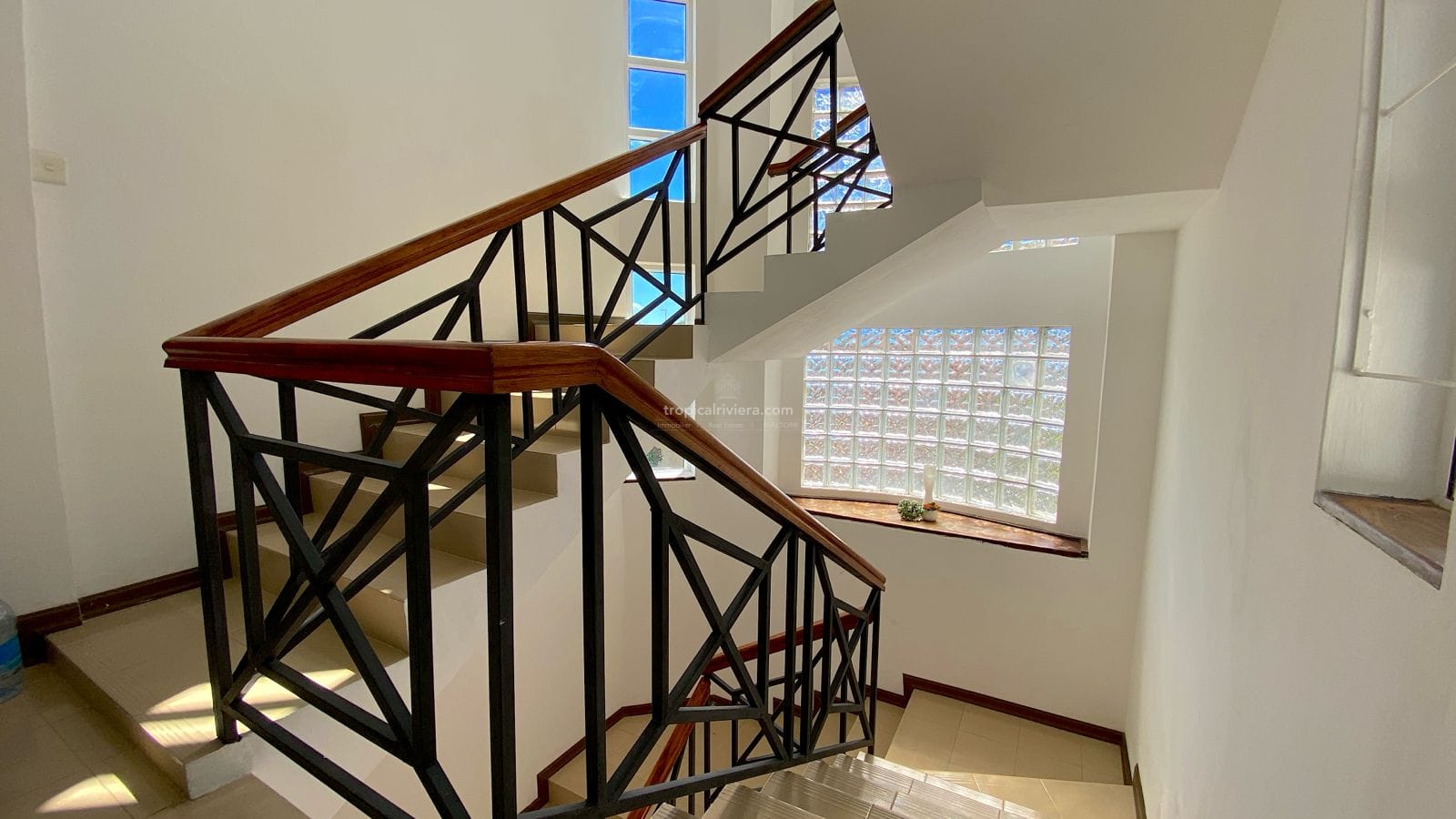 À vendre – Villa meublée de 6 chambres, 480 m² – Flic-en-Flac, Île Maurice